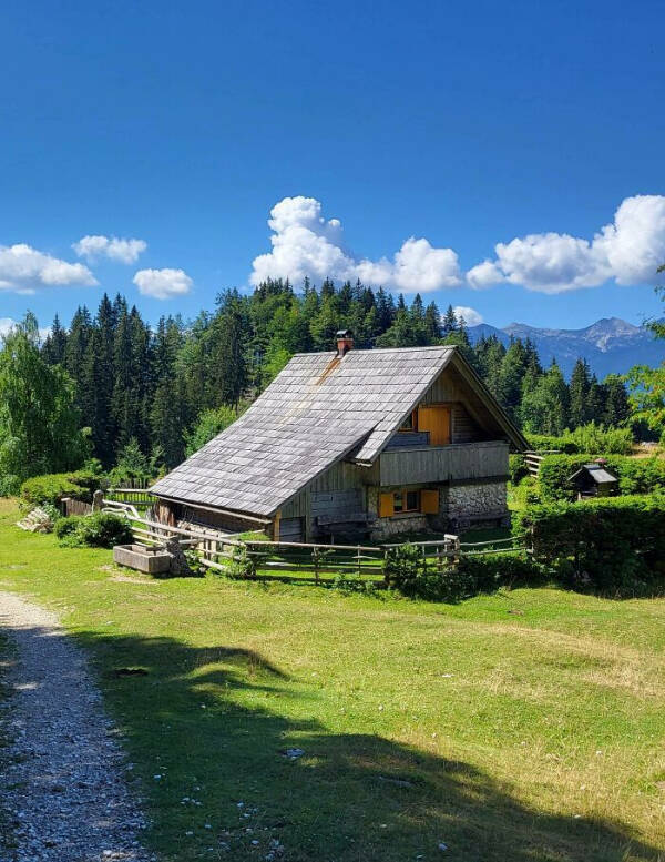 Dreamy Cabin Home Filled With Warmth And Love