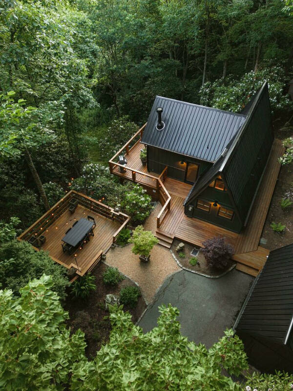 Dreamy Cabin Home Filled With Warmth And Love