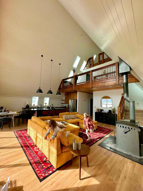 Dreamy Cabin Home Filled With Warmth And Love