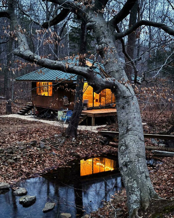 Dreamy Cabin Home Filled With Warmth And Love