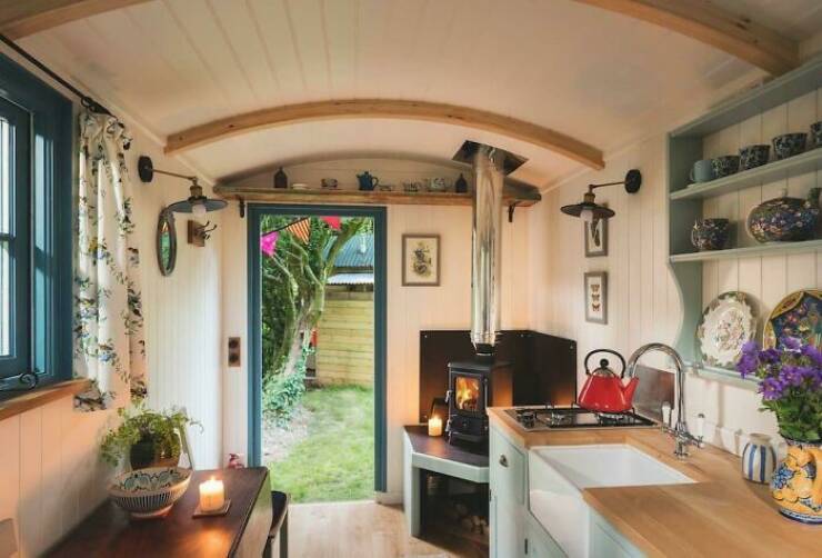 Charming Tiny Homes That Celebrate Cozy Living