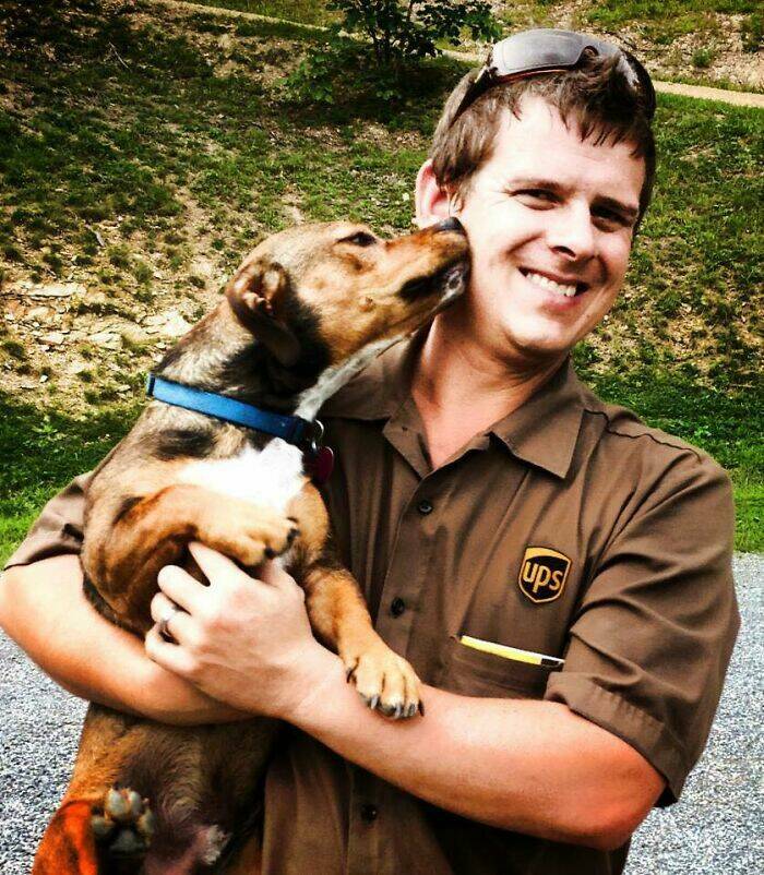 UPS Drivers Meet The Cutest Dogs