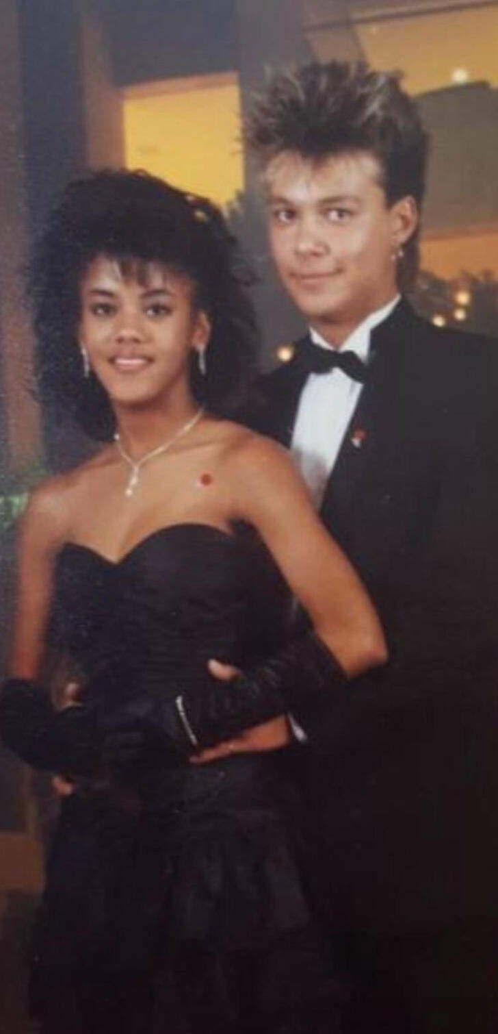 Throwback Prom Photos From The Pre-Cell Phone Era