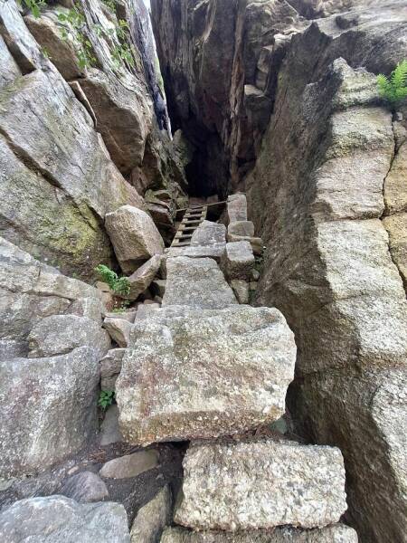 “Death Stairs” That Are Seriously Frightening