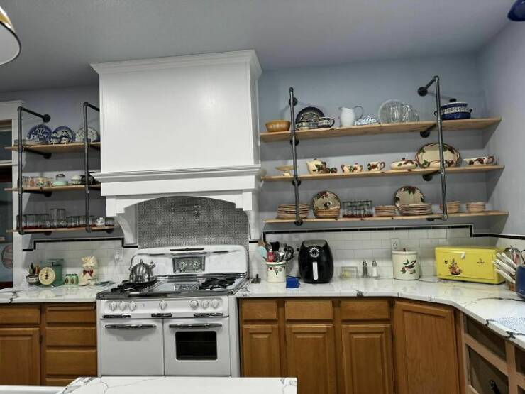 Vintage Kitchens That Outshine Modern Designs