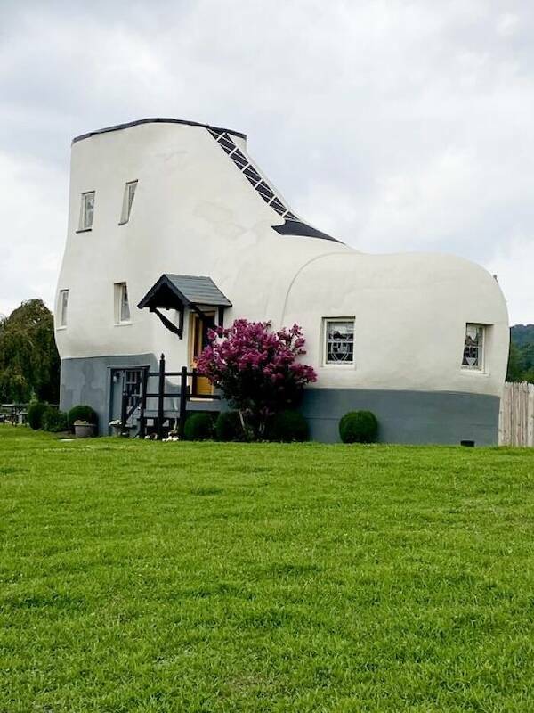 Must-See Roadside Attractions For Your Next Road Trip