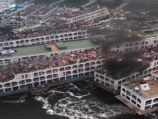 Ordinary Saturday In Bangladesh