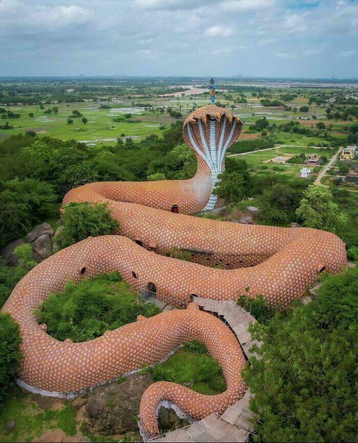 Unique And Bizarre Buildings From Around The World