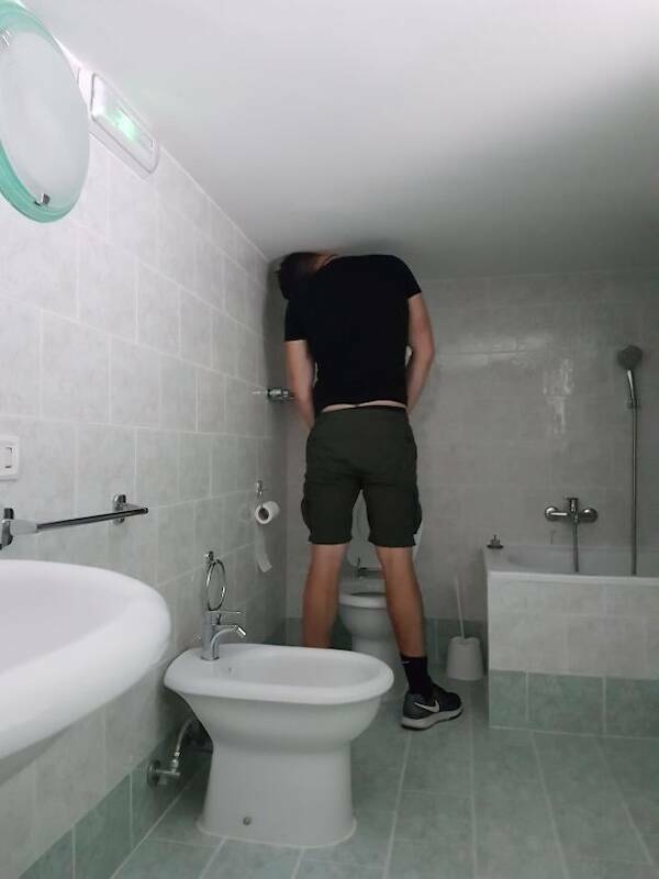 Hilarious Struggles Only Tall People Will Understand