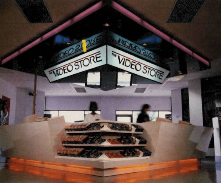 Vintage Mall Photos That Take You Back In Time