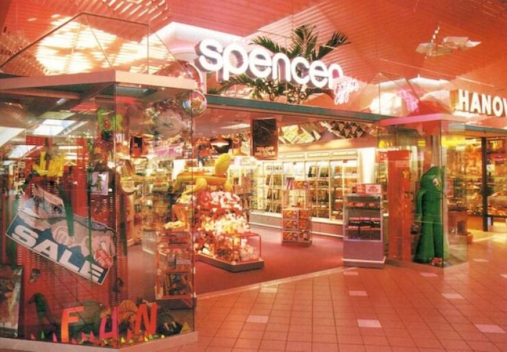 Vintage Mall Photos That Take You Back In Time