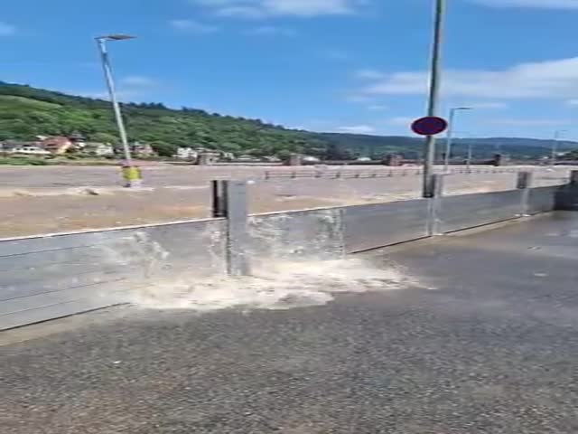 Mobile Flood Protection Wall In Heidelberg, Germany