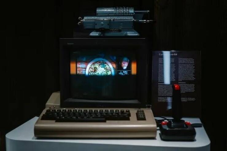 Vintage Gaming Aesthetics In Gorgeous HD Shots
