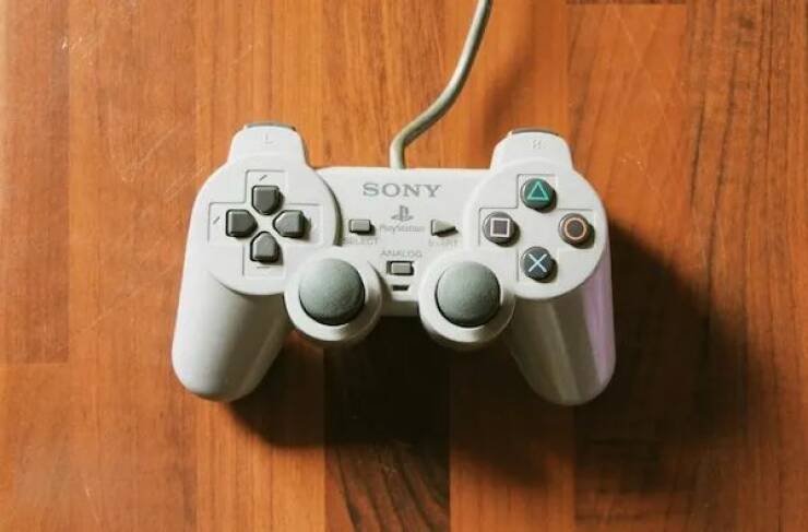 Vintage Gaming Aesthetics In Gorgeous HD Shots