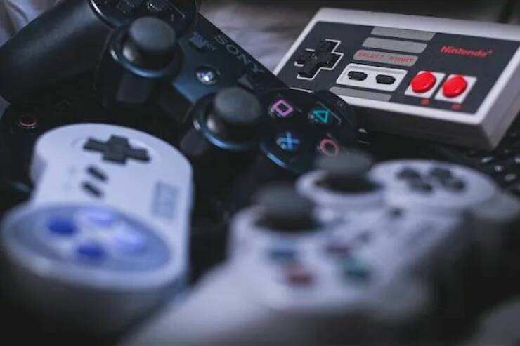Vintage Gaming Aesthetics In Gorgeous HD Shots