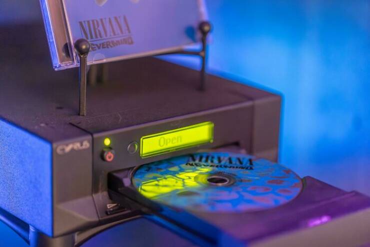 Wild ’90s Memories That Today’s Kids Just Won’t Understand