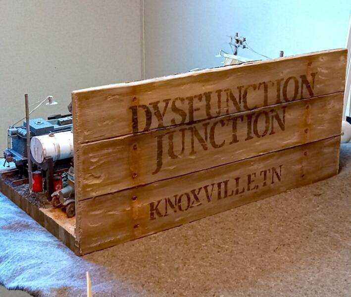 Stunning High-Res Look At A 1930s Model Train Station