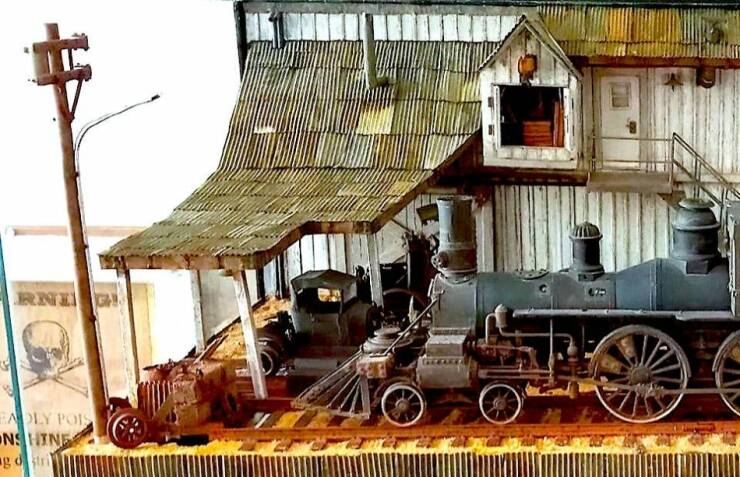 Stunning High-Res Look At A 1930s Model Train Station