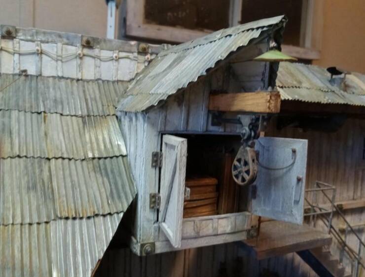 Stunning High-Res Look At A 1930s Model Train Station