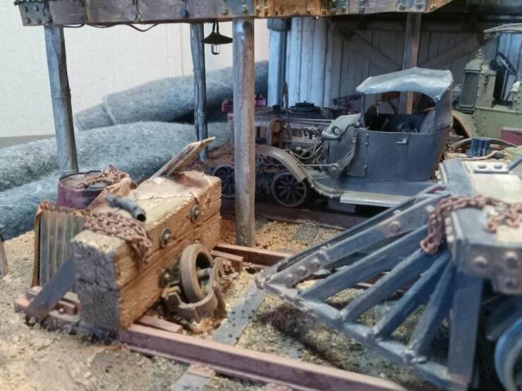 Stunning High-Res Look At A 1930s Model Train Station