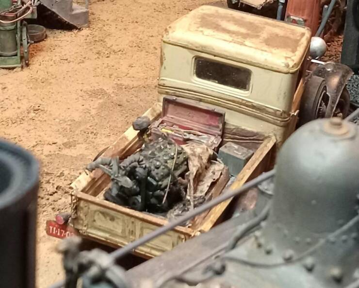 Stunning High-Res Look At A 1930s Model Train Station