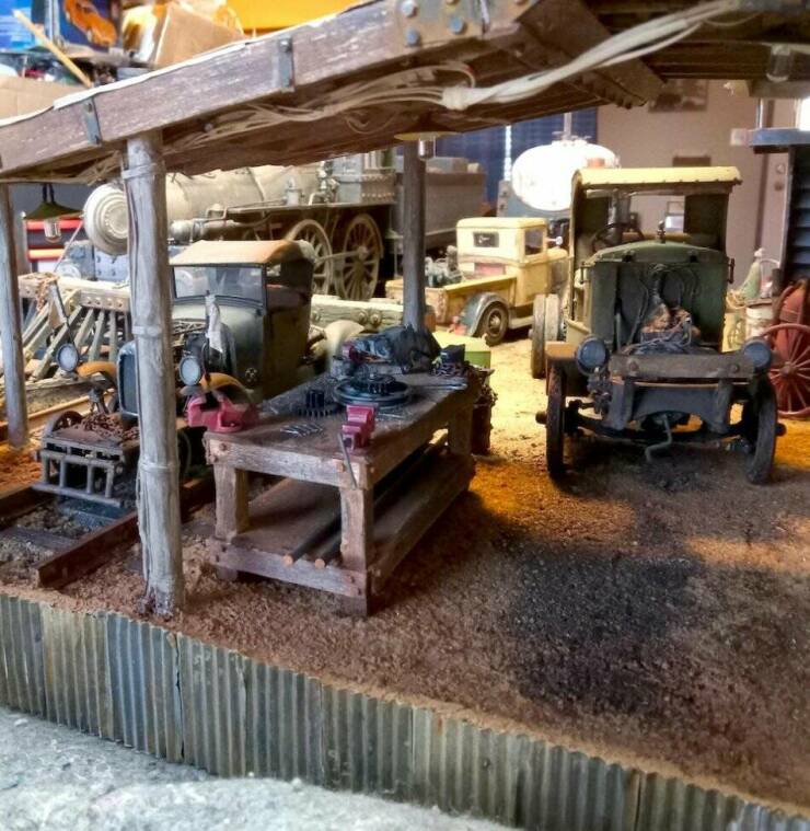 Stunning High-Res Look At A 1930s Model Train Station