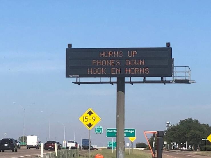 Texas Road Signs That Bring The Laughs