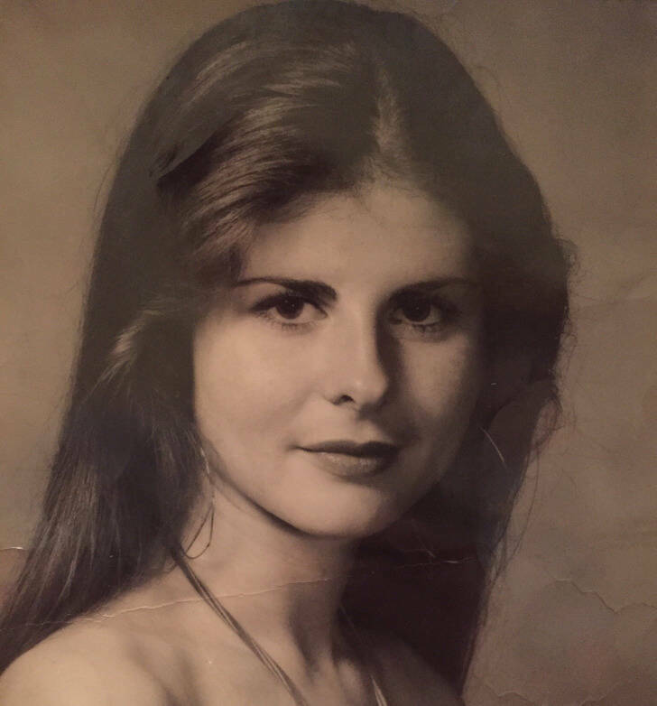 Moms Who Define Timeless Beauty