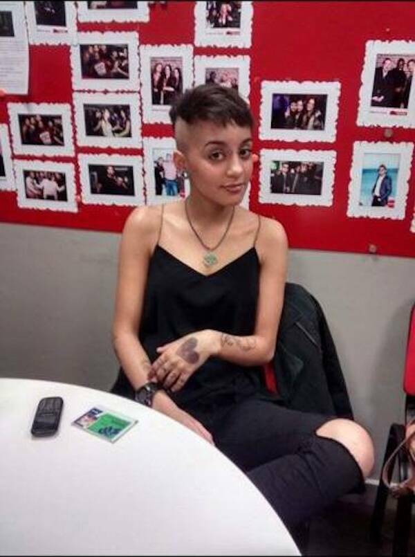 Cringe-Worthy Photos From The Past That People Wish They Could Forget Cringe-Worthy Photos From The Past That People Wish They Could Forget