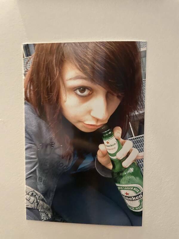 Cringe-Worthy Photos From The Past That People Wish They Could Forget Cringe-Worthy Photos From The Past That People Wish They Could Forget