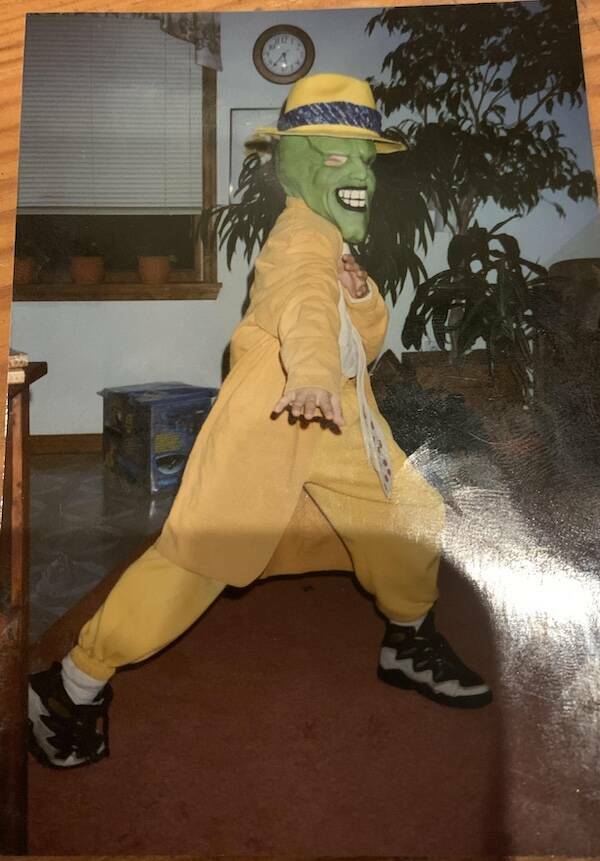 Old-School Halloween Style That’s Both Spooky And Cool