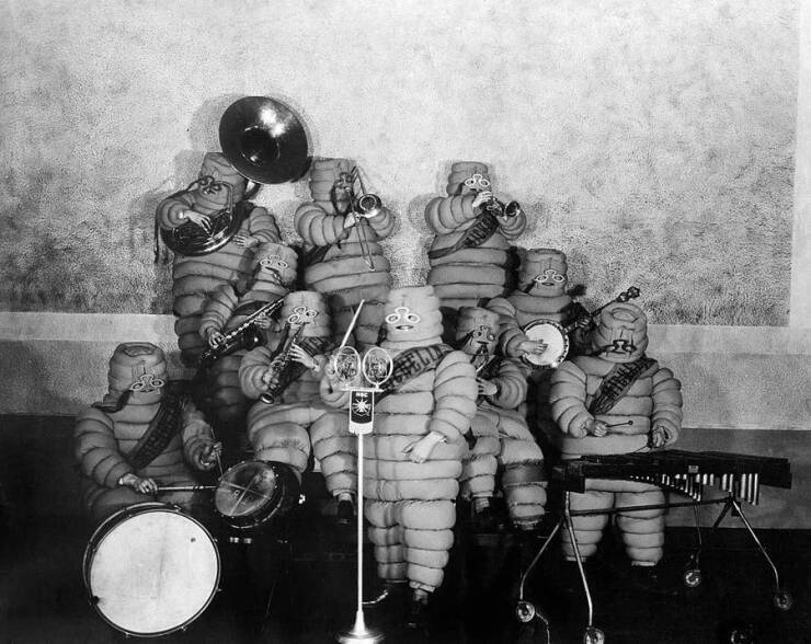 Rare Historical Photos That Reveal A Different World