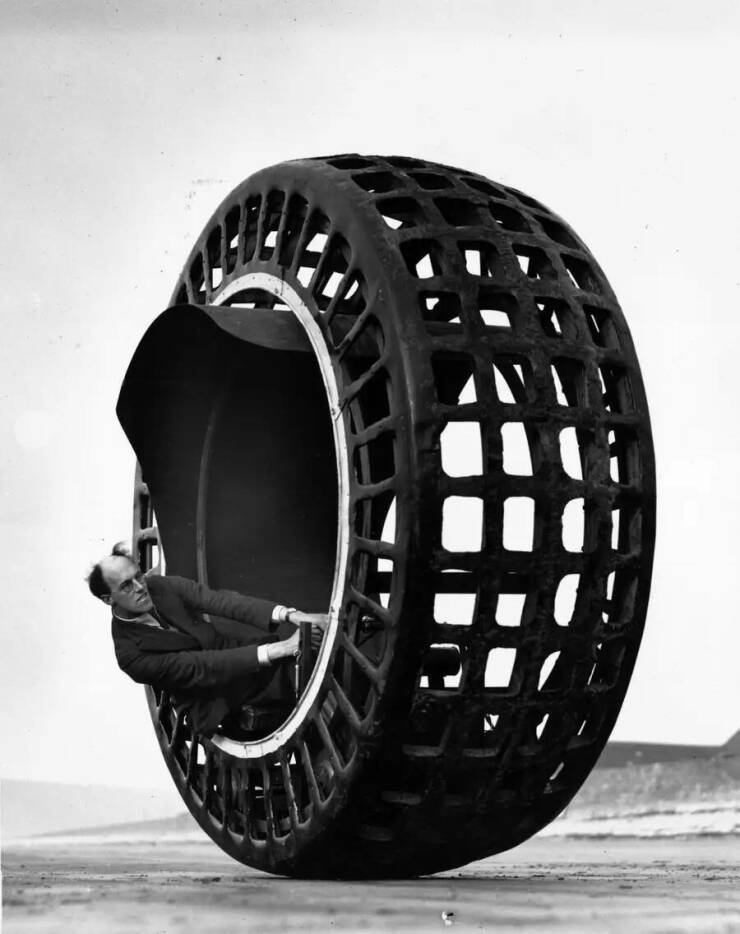 Rare Historical Photos That Reveal A Different World