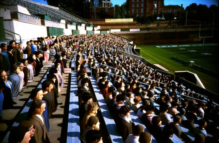 The Inflatable Crowd Company Fills Movie Sets With Fake Crowds