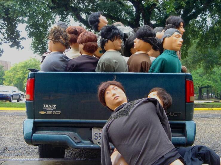 The Inflatable Crowd Company Fills Movie Sets With Fake Crowds
