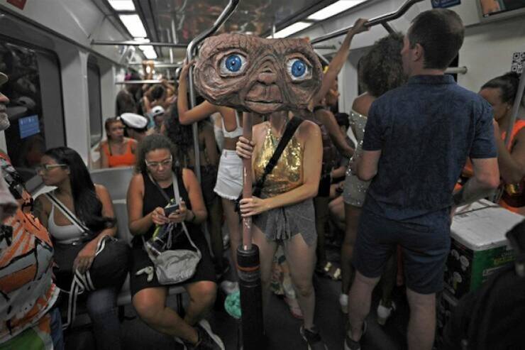 Bizarre Subway Encounters You Wont Believe