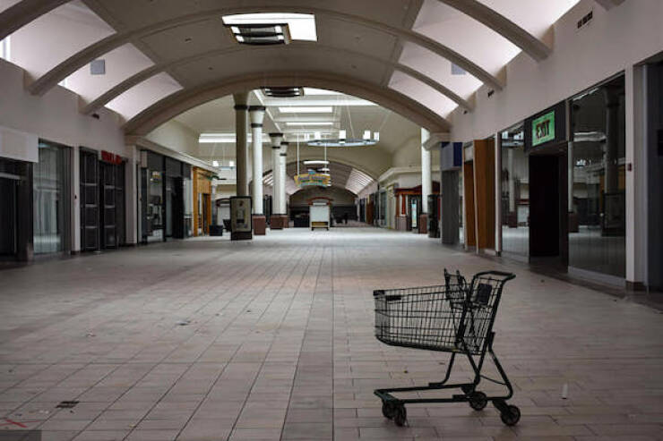 Haunting Photos Of Abandoned Malls Frozen In Time