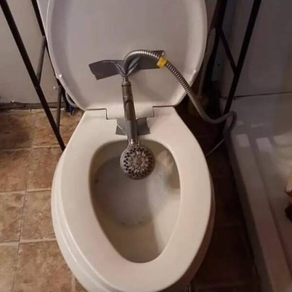 Unusual And Creepy Toilets You Won’t Believe Exist