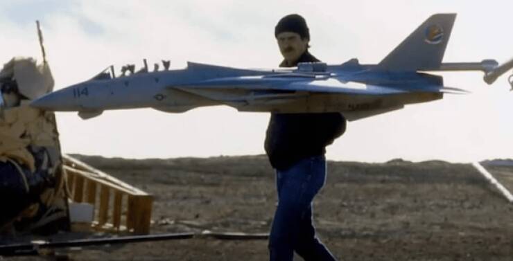 Rare Top Gun Behind-the-Scenes Photos Every Fan Will Love