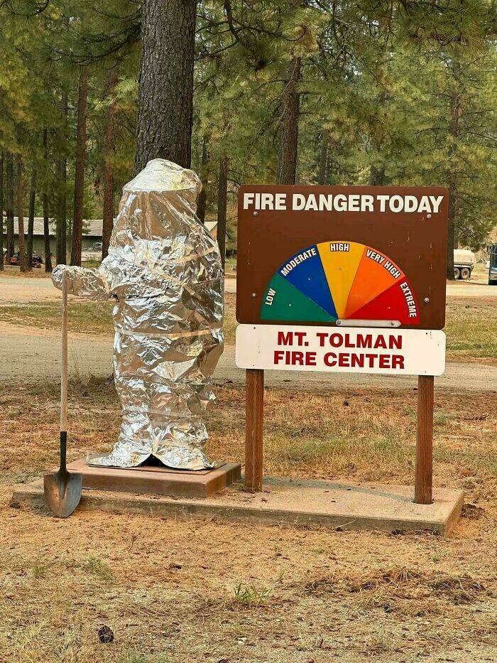 Unintentionally Creepy Signs That Will Give You Chills Unintentionally Creepy Signs That Will Give You Chills