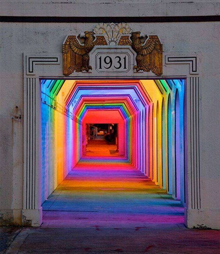 Vintage Treasures From The 20th Century You Rarely Spot Today