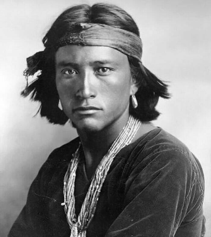 Historical Photos That Tell Incredible Stories