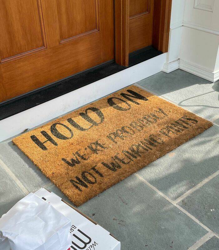 Hilarious Doormats That Make The Best First Impression