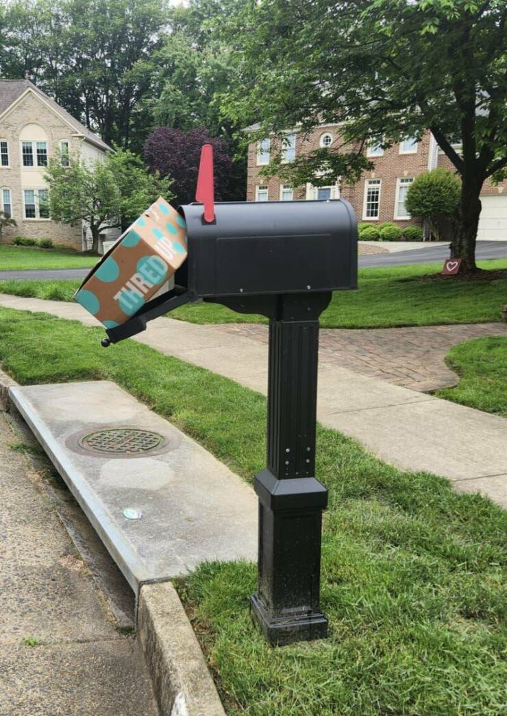 Hilarious Employee Fails You Can’t Help But Laugh At Hilarious Employee Fails You Can’t Help But Laugh At