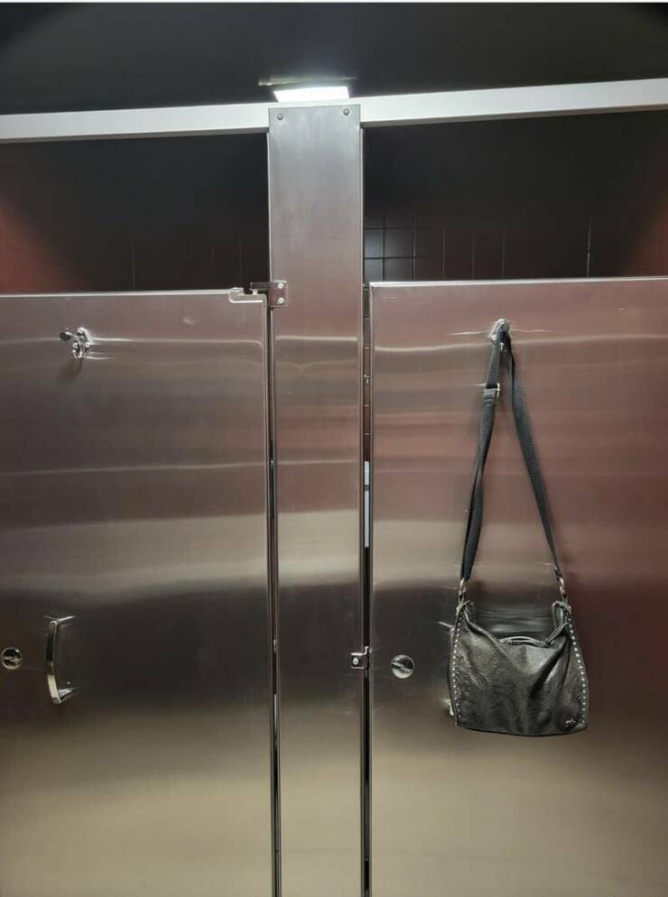 Hilarious Employee Fails You Can’t Help But Laugh At Hilarious Employee Fails You Can’t Help But Laugh At