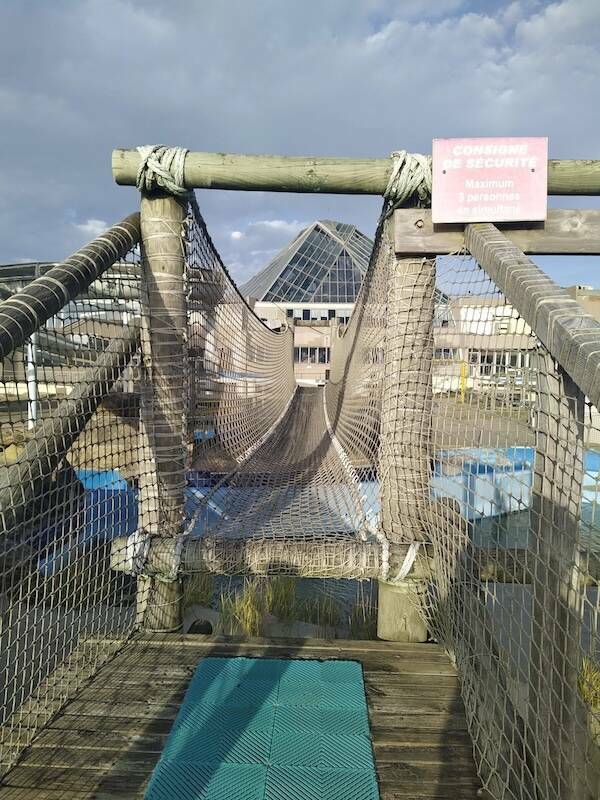 The Haunting Beauty Of An Abandoned Waterpark