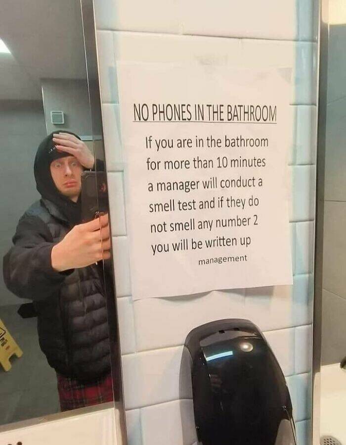 Unhinged Photos You Can’t Help But Find Hilarious Unhinged Photos You Can’t Help But Find Hilarious