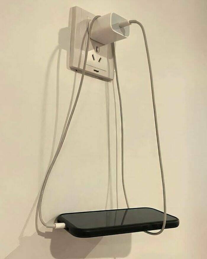 Unhinged Photos You Can’t Help But Find Hilarious Unhinged Photos You Can’t Help But Find Hilarious