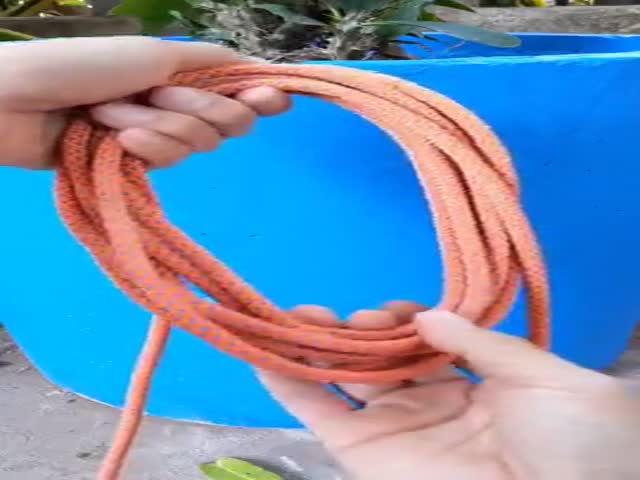 Knot For Storing Rope