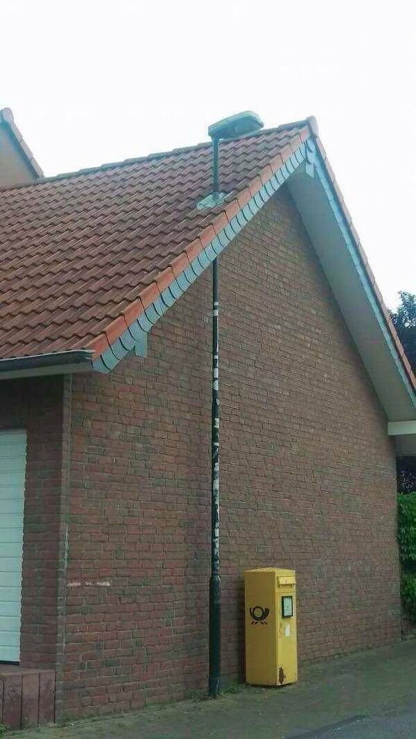 Hilarious Construction Fails That Defy Logic